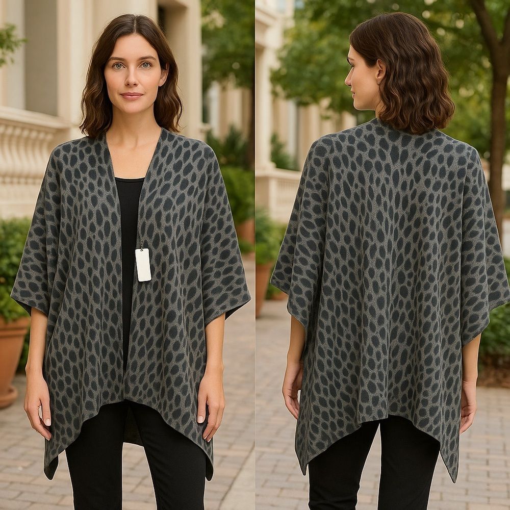 NWT Tommy Bahama Poncho Sweater Women OS Black Gray Poly/Wool Blend Animal Print